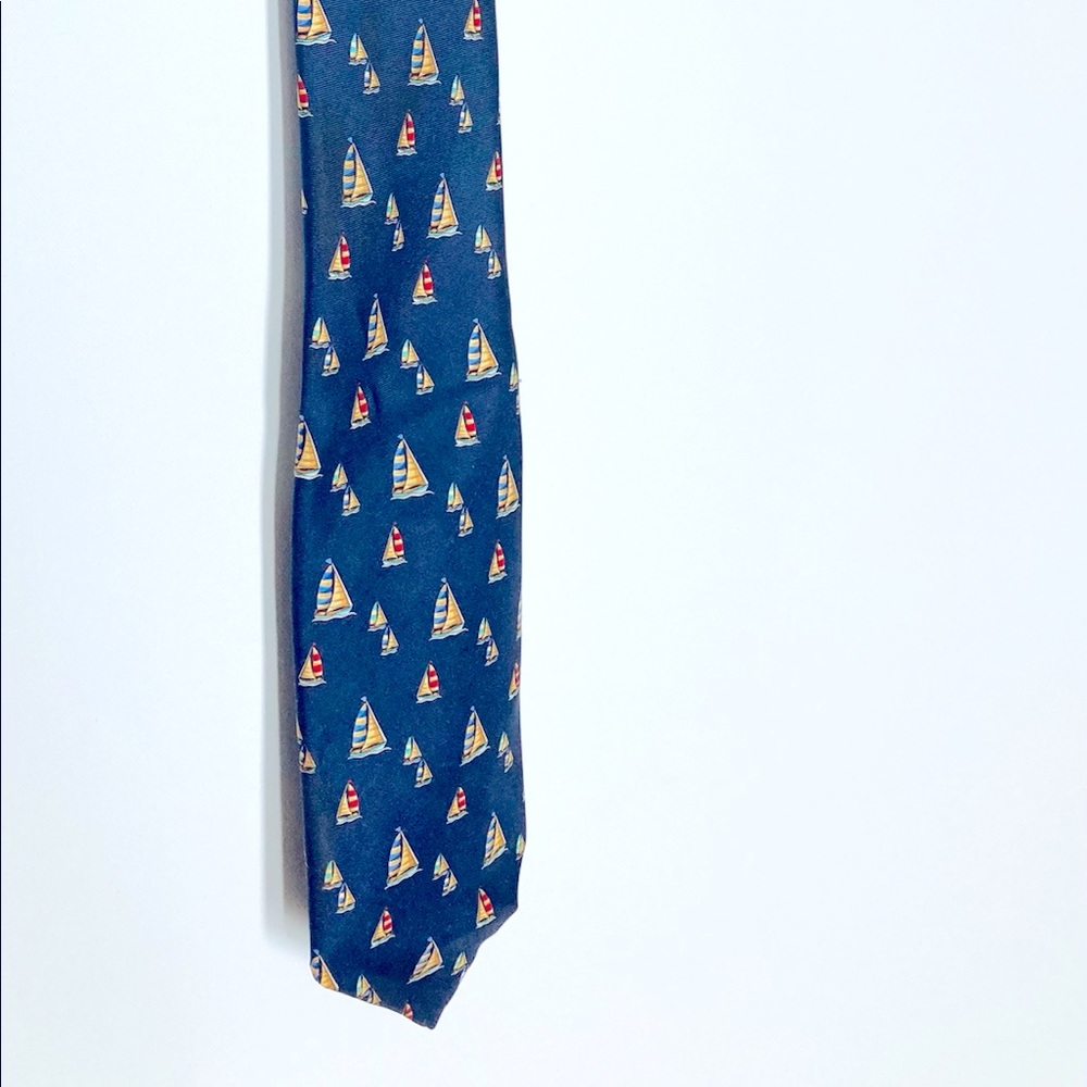 Van Driver - Tie - boats